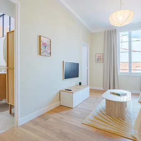 Apartment Phoenicia - Old - Bright & Air-conditioned Antibes