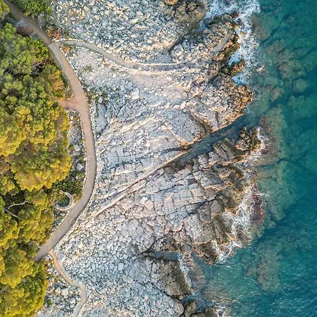 Phoenicia - Old - Bright & Air-conditioned Antibes